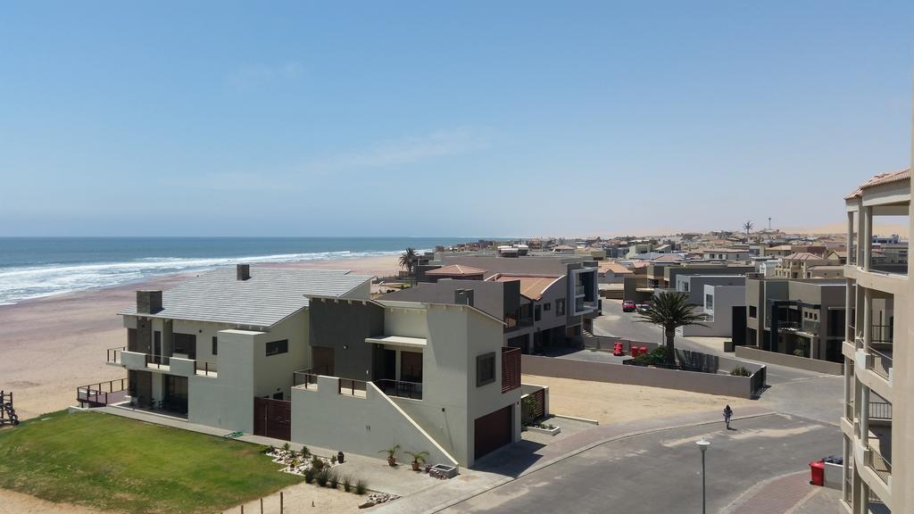 25 Sunset View Apartment Langstrand Luaran gambar